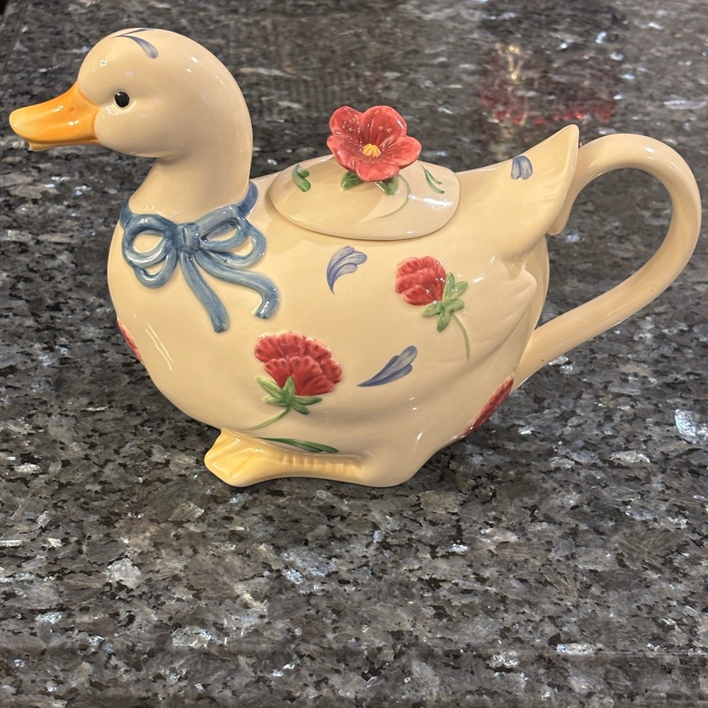 Lenox Teapot